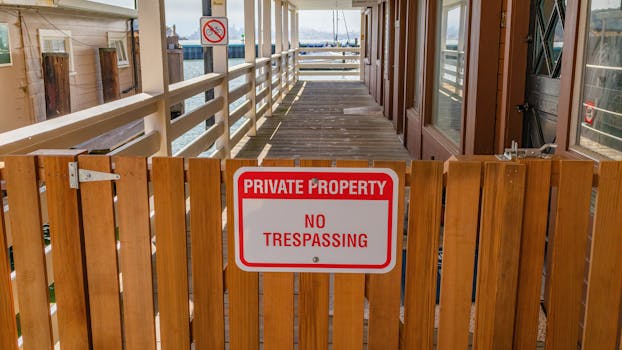 Malibu Cliffside Mansions with Private Beach Access Control