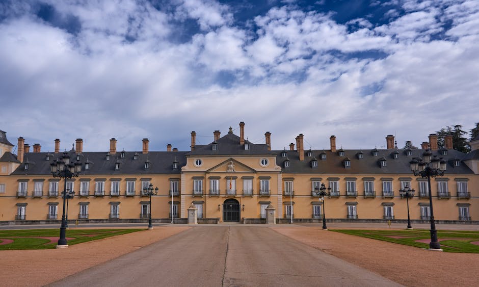 Off-Market Palace Residences for Invitation-Only Stays