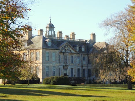 Quebec Heritage Manor Residences for Confidential Stays